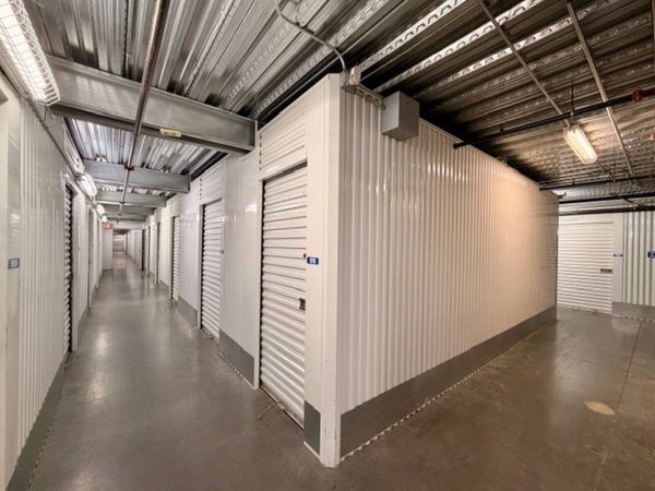 Extra Space Storage - 3411 - Calabasas - Old Scandia Ln - 5045 Old Scandia Lane