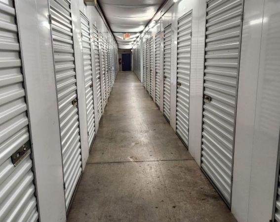 Extra Space Storage - 3568 - Columbus - Cleveland Ave - 5810 Cleveland Avenue