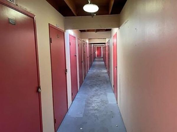 Extra Space Storage - 3703 - San Marcos - Mission Rd - 999 East Mission Road