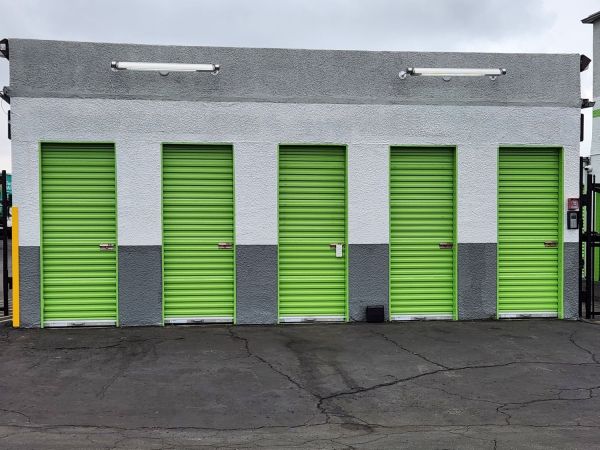 Extra Space Storage - 3707 - Pomona - Garey Ave - 2680 North Garey Avenue