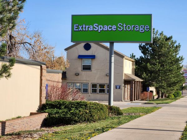 Extra Space Storage - 3770 - Lakewood - Kipling St. - 1576 Kipling Street