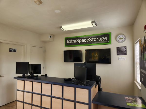 Extra Space Storage - 3770 - Lakewood - Kipling St. - 1576 Kipling Street
