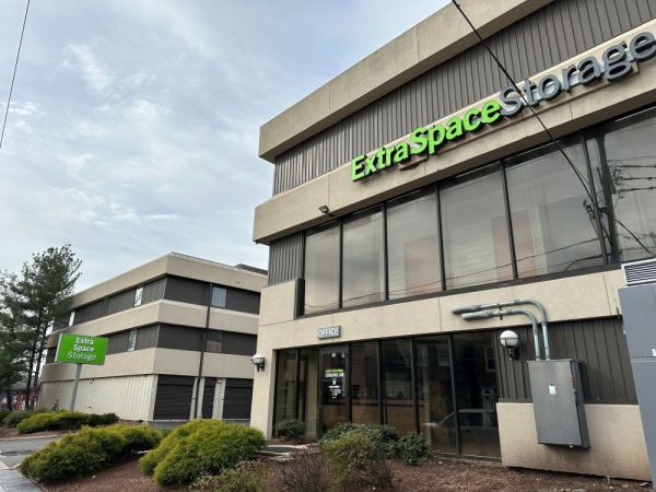 Extra Space Storage - 3772 - Belleville - Franklin St. - 125 Franklin Street
