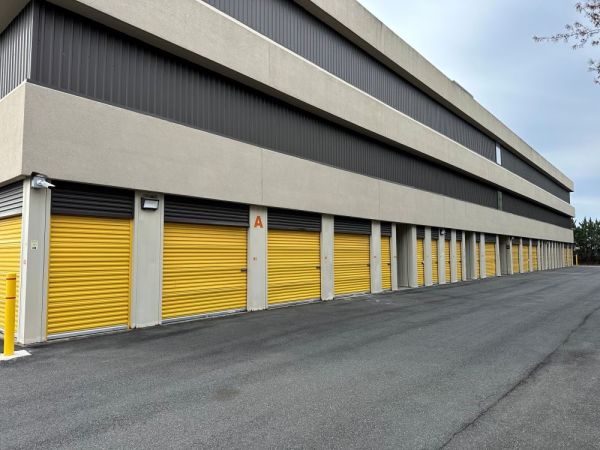 Extra Space Storage - 3772 - Belleville - Franklin St. - 125 Franklin Street