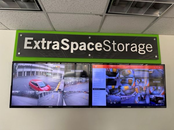 Extra Space Storage - 3772 - Belleville - Franklin St. - 125 Franklin Street