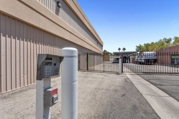 Extra Space Storage - 3820 - Las Vegas - Tenaya Way - 3900 North Tenaya Way