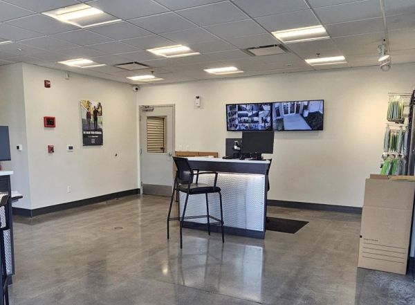 Extra Space Storage - 4122 - Hawaiian Gardens - Carson St - 12508 East Carson Street