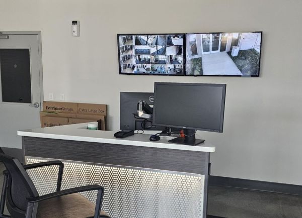 Extra Space Storage - 4122 - Hawaiian Gardens - Carson St - 12508 East Carson Street