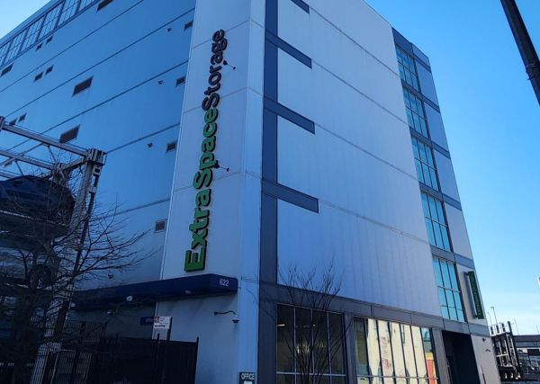 Extra Space Storage - 4153 - New York - 51st St - 622 West 51st Street