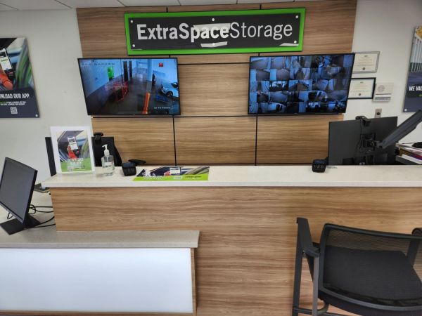 Extra Space Storage - 4155 - Garden City - South St - 1 South Street