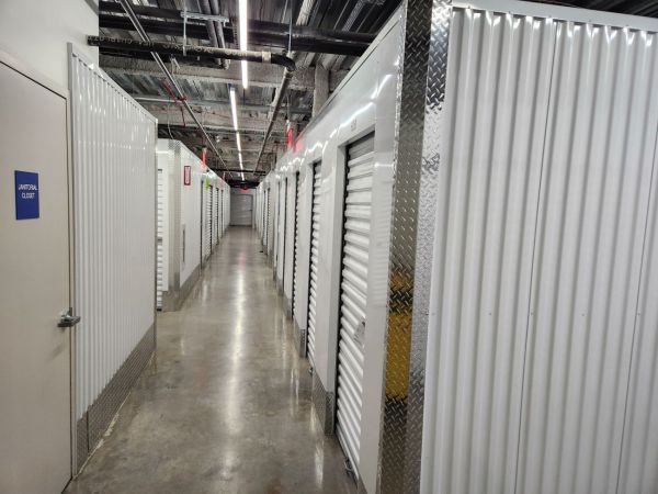 Extra Space Storage - 4155 - Garden City - South St - 1 South Street