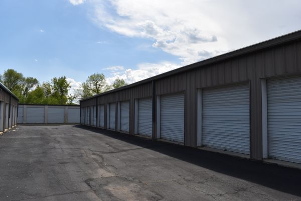Longmont Storage - 2401 3rd Ave - 2401 3rd Ave