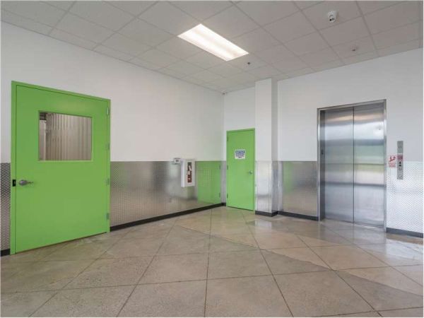 Extra Space Storage - 1937 - Birmingham - Montclair Rd - 720 Montclair Road