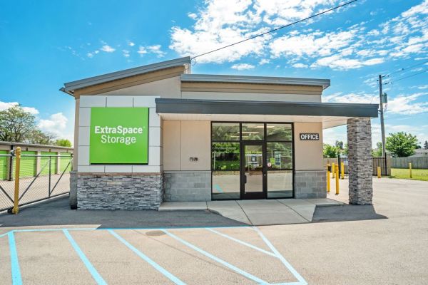 Extra Space Storage - 3010 - Rochester - Jefferson Road - 1270 Jefferson Road