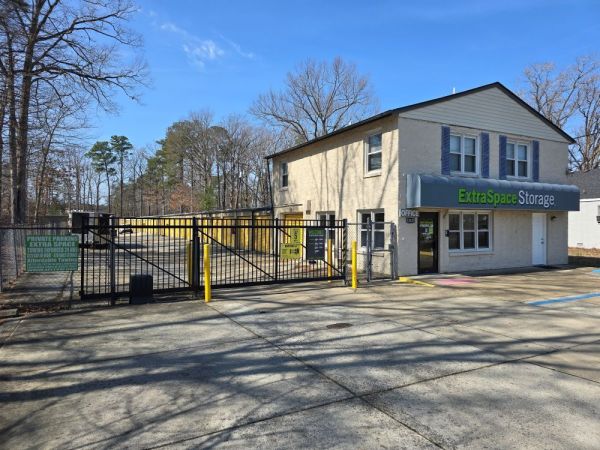 Extra Space Storage - 3036 - Newport News - 10429 Jefferson Avenue - 10429 Jefferson Avenue