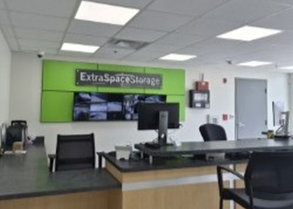 Extra Space Storage - 3063 - Newport News - 473 J Clyde Morris Blvd - 473 J Clyde Morris Boulevard