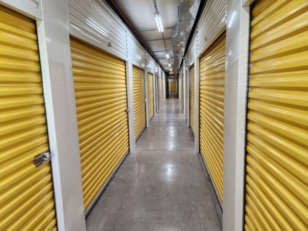 Extra Space Storage - 3094 - Eastlake - Erie Road - 1100 Erie Road
