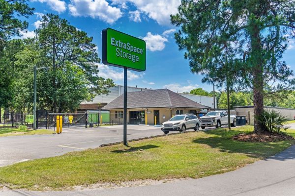 Extra Space Storage - 3103 - Savannah - Montgomery St - 5207 Montgomery Street