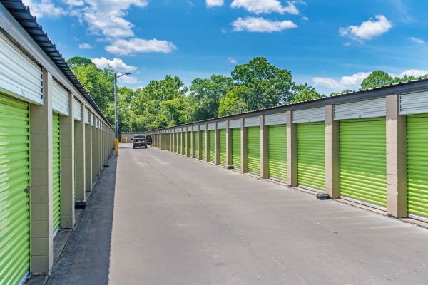 Extra Space Storage - 3103 - Savannah - Montgomery St - 5207 Montgomery Street