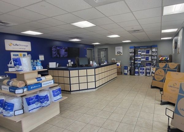 Extra Space Storage - 3112 - Chesapeake - 3248 S Military Hwy - 3248 South Military Highway