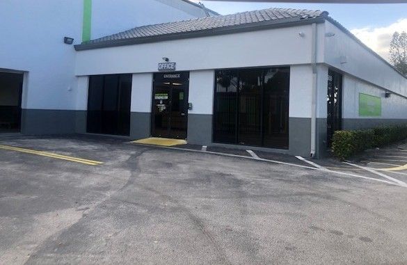 Extra Space Storage - 3136 - Boca Raton - SW 18th St - 9900 Southwest 18th Street