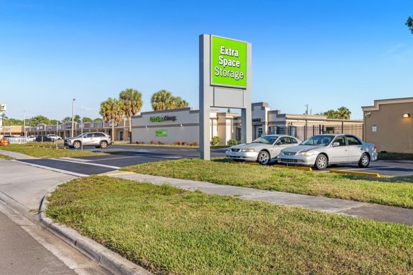 Extra Space Storage - 3321 - Bradenton - Manatee Ave. - 5305 Manatee Avenue West