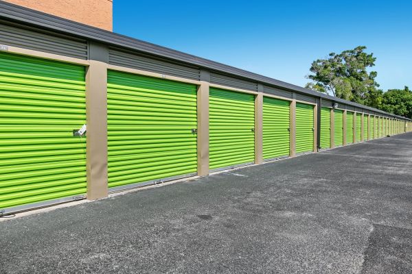 Extra Space Storage - 3323 - Clearwater - Drew Street - 2180 Drew Street