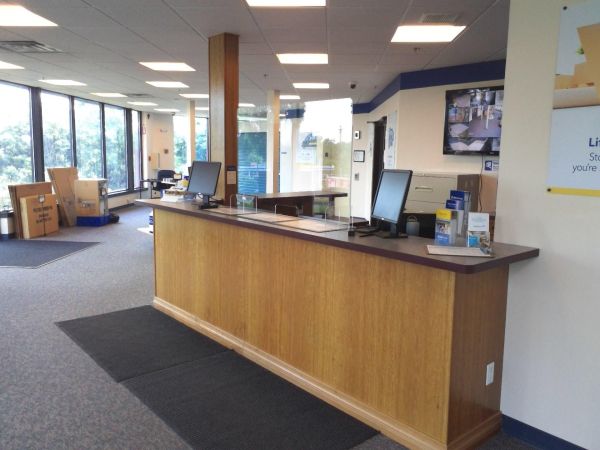 Extra Space Storage - 3355 - Bristol - Mountain Road - 700 Mountain Road