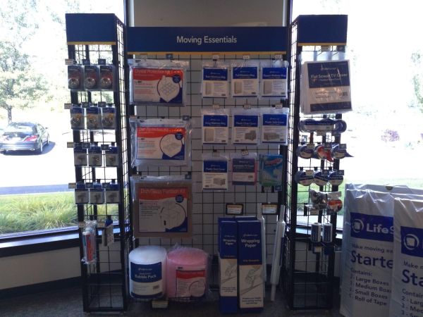 Extra Space Storage - 3355 - Bristol - Mountain Road - 700 Mountain Road