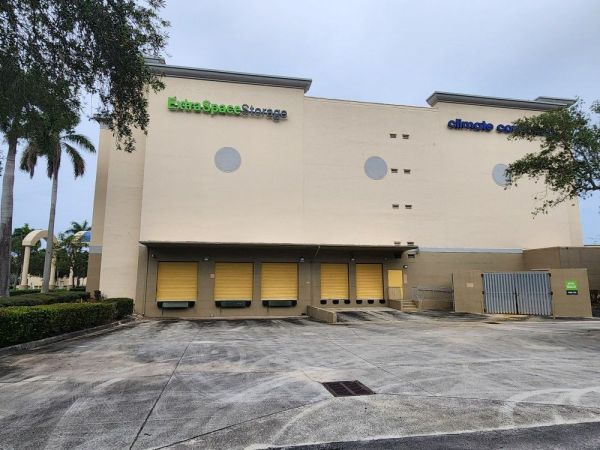 Extra Space Storage - 3358 - West Palm Beach - Mercer Avenue - 1401 Mercer Avenue