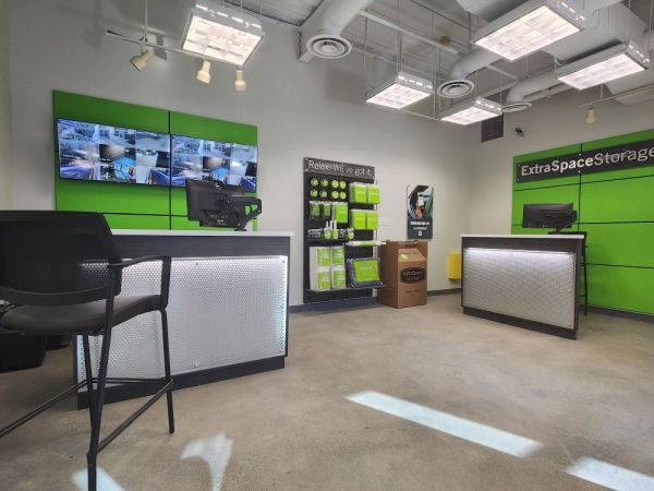 Extra Space Storage - 3370 - Fishkill - Merritt Boulevard - 35 Merritt Boulevard