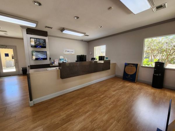 Extra Space Storage - 3384 - Vero Beach - 20th St. - 8485 20Th Street