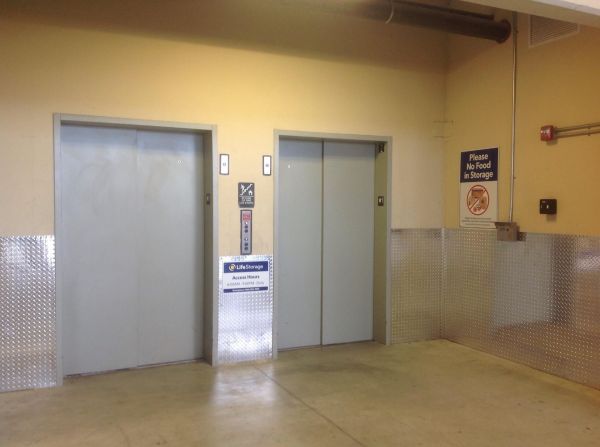 Extra Space Storage - 3392 - North Miami - 133rd St - 640 Northwest 133rd Street
