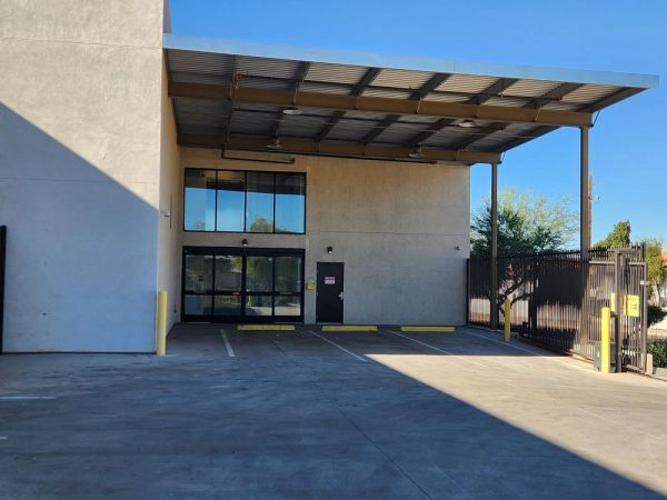 Extra Space Storage - 3406 - Phoenix - 48th St - 900 North 48th Street