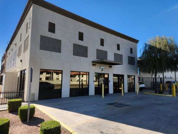 Extra Space Storage - 3406 - Phoenix - 48th St - 900 North 48th Street