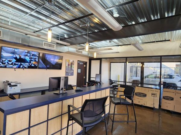Extra Space Storage - 3406 - Phoenix - 48th St - 900 North 48th Street