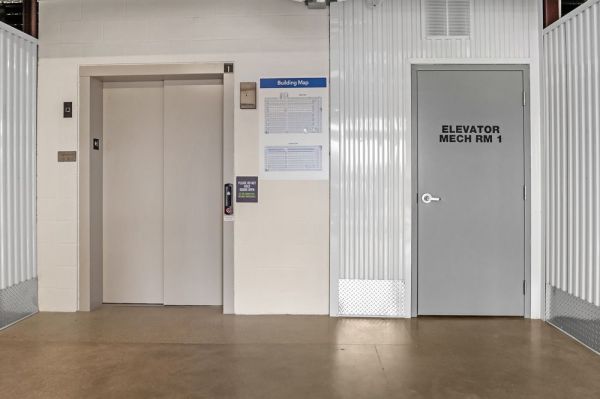 Extra Space Storage - 3444 - Carpentersville - Randall Rd - 2411 Randall Road