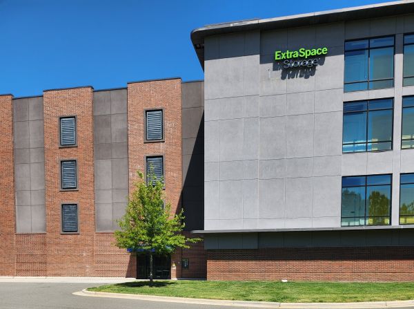 Extra Space Storage - 3530 - Wake Forest - Northpark Dr - 11615 Northpark Drive