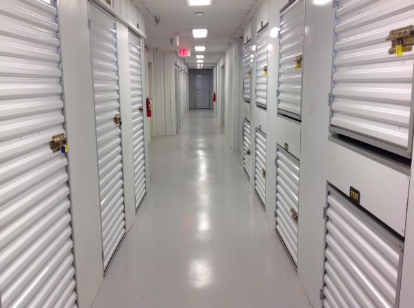 Extra Space Storage - 3620 - Winston-Salem - Robinhood Rd - 3265 Robinhood Road