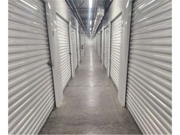Extra Space Storage - 3726 - Winston-Salem - Robinhood Village Dr - 5109 Robinhood Village Drive