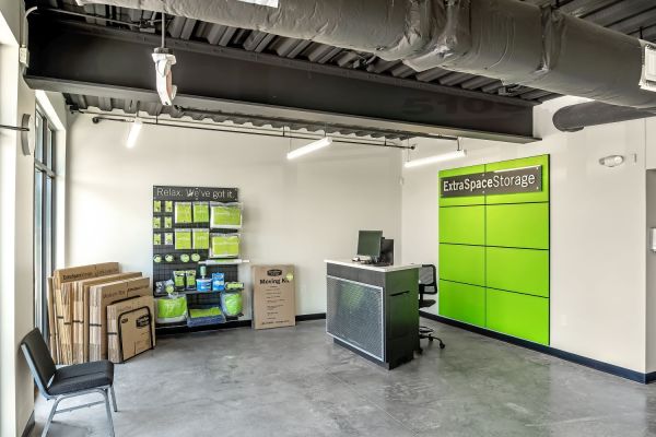 Extra Space Storage - 3726 - Winston-Salem - Robinhood Village Dr - 5109 Robinhood Village Drive