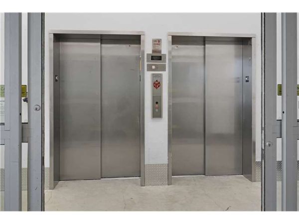 Extra Space Storage - 3739 - Miami - 39th Ave - 3095 Southwest 39th Avenue