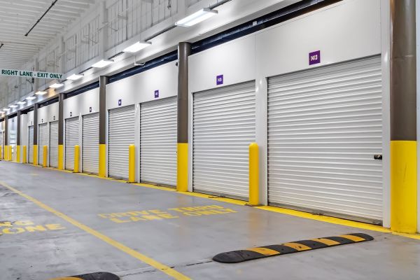 Extra Space Storage - 3743 - St Louis - Chippewa St - 4175 Chippewa Street