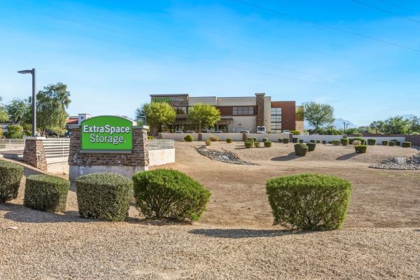 Extra Space Storage - 3808 - Scottsdale - Williams Dr - 7227 East Williams Drive