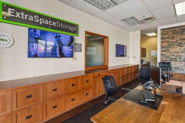 Extra Space Storage - 3808 - Scottsdale - Williams Dr - 7227 East Williams Drive