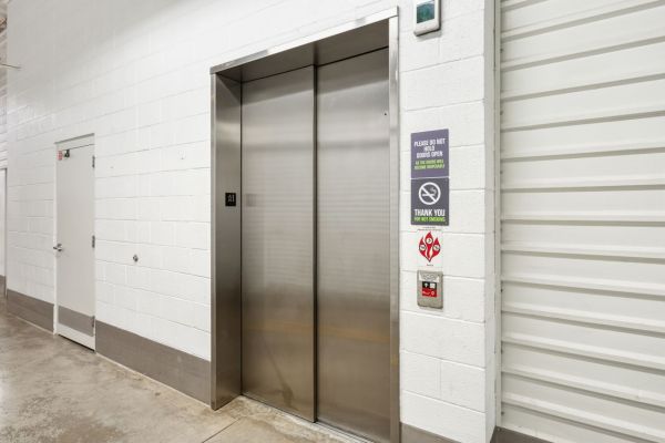 Extra Space Storage - 3811 - Scottsdale - 116th St - 10760 North 116th Street