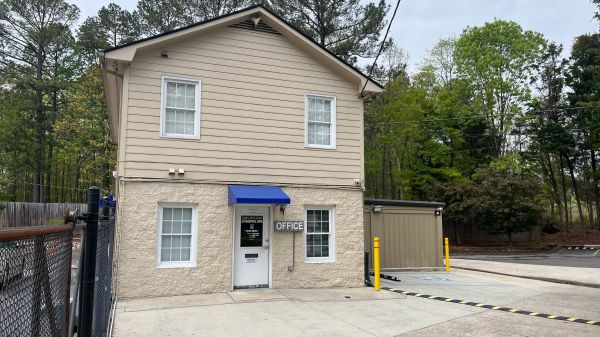 Extra Space Storage - 3842 - Durham - Cornwallis Rd - 1200 East Cornwallis Road