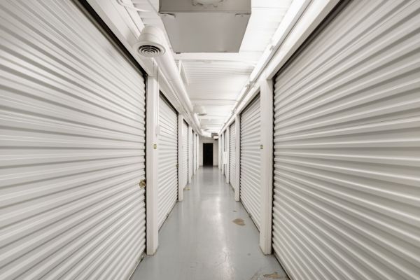 Extra Space Storage - 3850 - Phoenix - 3641 Camelback Rd - 3641 West Camelback Road