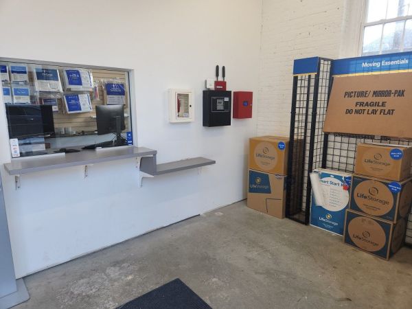 Extra Space Storage - 4028 - Troy - River St - 500 River Street