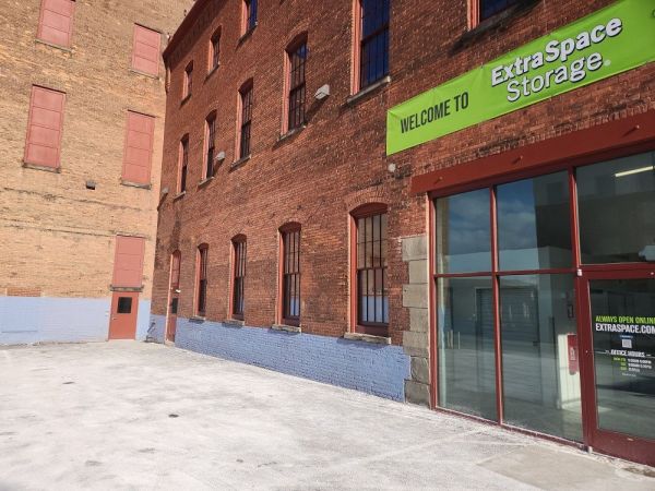 Extra Space Storage - 4028 - Troy - River St - 500 River Street